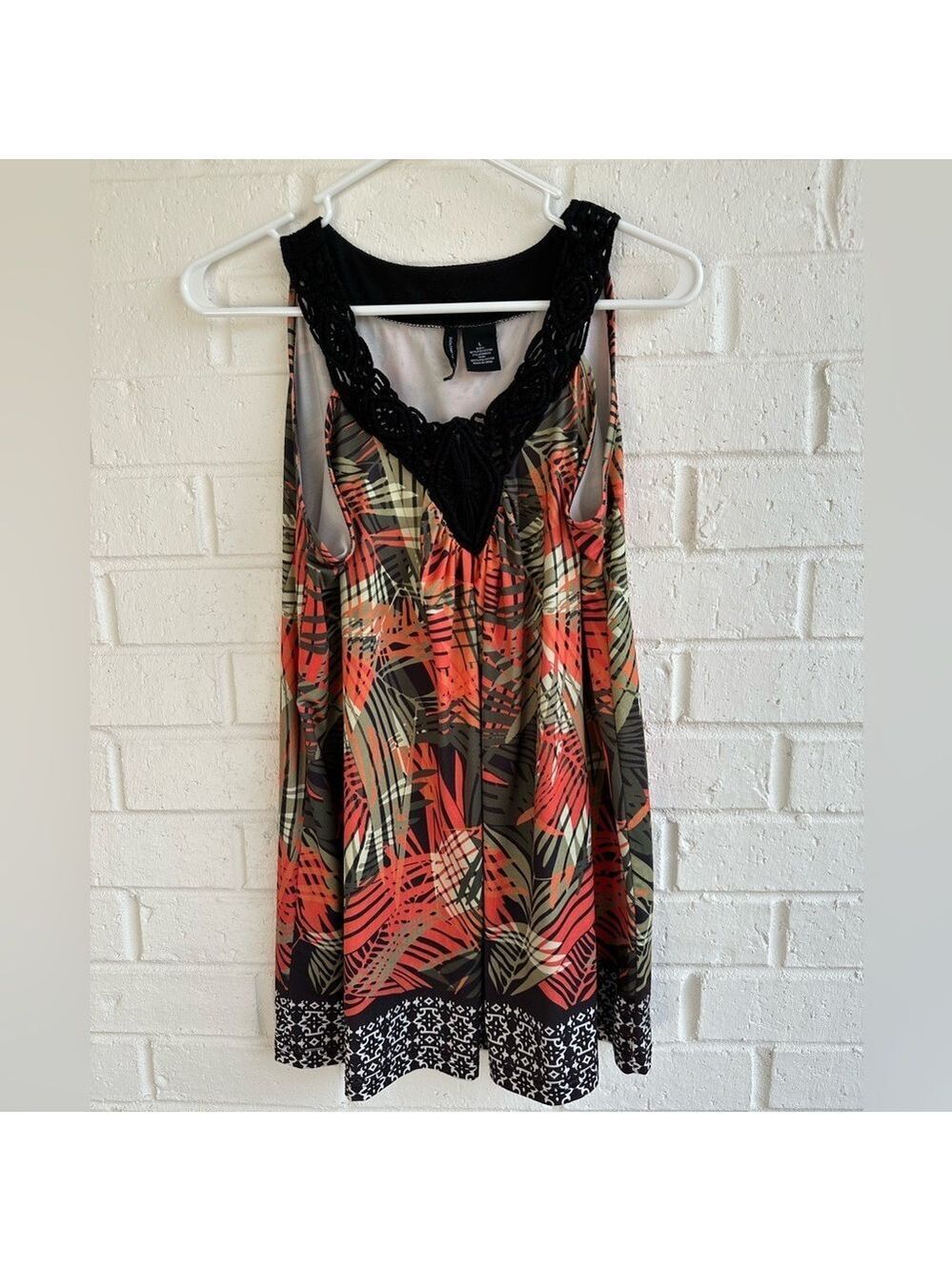 New Directions Vibrant Orange Green Patterned Sleeveless Tunic length Top Size L